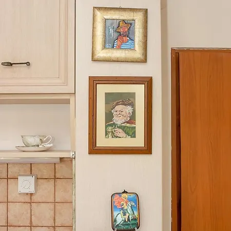 Cozy 1bd With Free Parking In The Area By Flat Mаnager アパート ヴァルナ