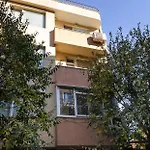 Cozy 1bd With Free Parking In The Area By Flat Mаnager